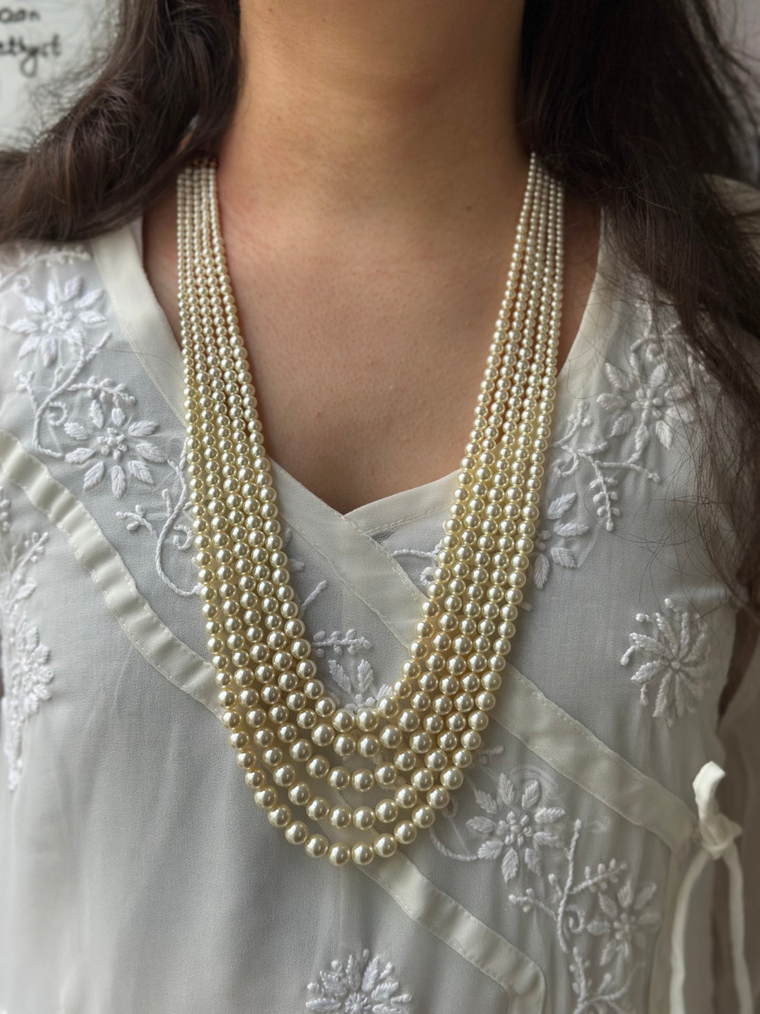 Rooh Pearl Neckalce